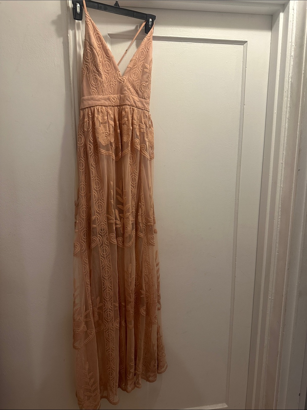 entro Peach Lace Overlay Maxi Dress - Preloved